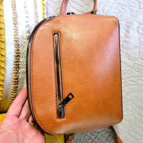 NWOT Studded Cognac Crossbody Bag - Picture 5 of 5